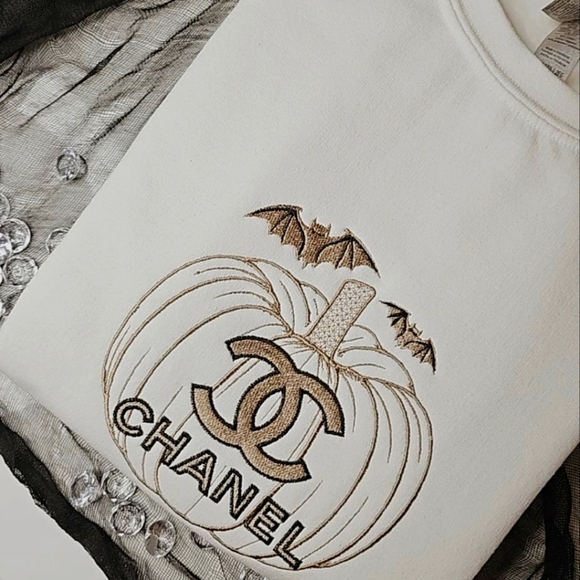 Holloween Sweatshirts Lavish Design - Picture 2 of 2